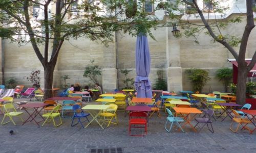 Zdjęcie FRANCJA / Langwedocja / Montpellier / .. ale kolorowo jest wśród naaas