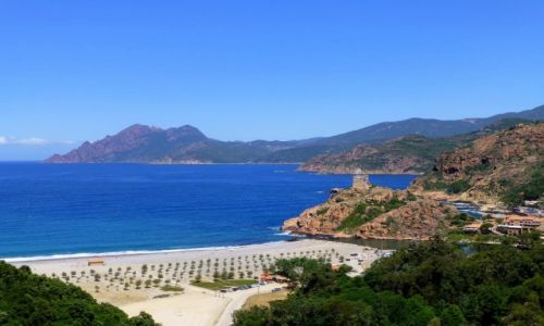 Zdjecie FRANCJA / Korsyka / Porto / widok na Porto - marina i plaa
