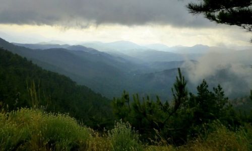 Zdjecie FRANCJA / Korsyka /  Col de Bavella / burza na przczy Col de Bavella