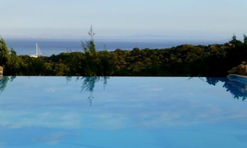 Zdj�cie FRANCJA / Korsyka / Camping La Rondinara / basen z widokiem