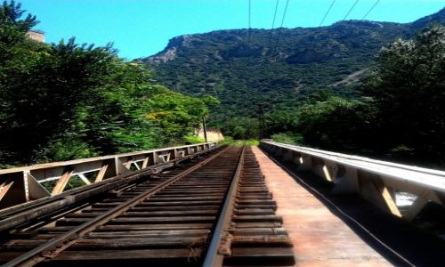 Zdjecie FRANCJA / Roussilion / Gdzieś tam na południu Francji / Po torach do celu