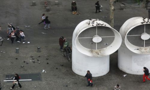 Zdjecie FRANCJA / Pary / Pary / Pod centre Pompidou