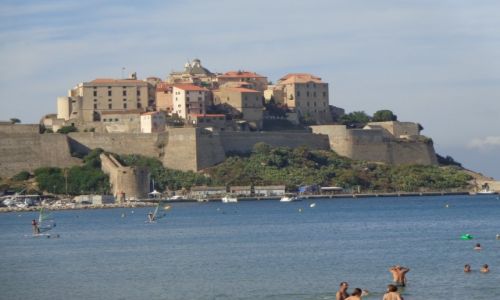 Zdjcie FRANCJA / Korsyka. / Calvi / Rowerem na Korsyce.