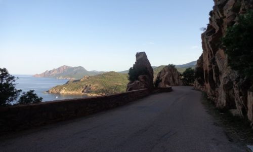 Zdjecie FRANCJA / Korsyka. / Zachodnie wybrzee wyspy. / Rowerem na Korsyce.