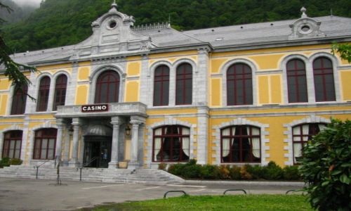 Zdjęcie FRANCJA / Midi-Pyrenees / Cauterets / park zdrojowy
