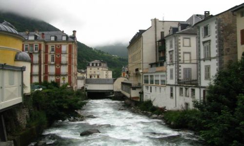 Zdjecie FRANCJA / Midi-Pyrenees / Cauterets / zamiast ulicy
