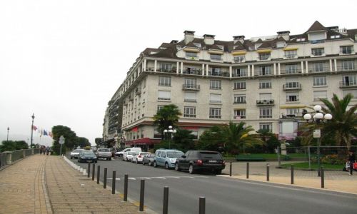 Zdjcie FRANCJA / Midi-Pyrenees / Pau / Bulwar Pirenejski