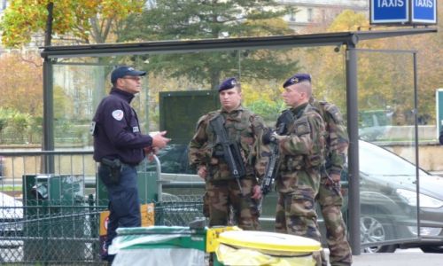 Zdjecie FRANCJA / Pary� / Pary� / Wojsko we Francji