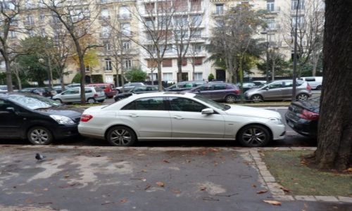 Zdjecie FRANCJA / Pary� / Pary� / Parkowanie w Pary�u