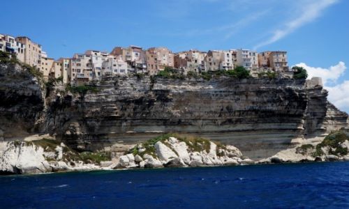 Zdjecie FRANCJA / Korsyka / Bonifacio / Domy na klifie