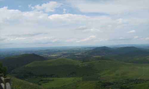 Zdjęcie FRANCJA / -OKOLICE CLERMONT-FERRANT / VULCANIA / WIDOK Z WULKANU PUY DE SANCY