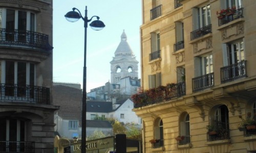 Zdjcie FRANCJA / le-de-France / Pary / Spojrzenie na Sacre-Coeur