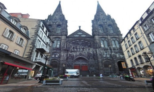 Zdjecie FRANCJA / Owernia / Clermont-Ferrand / Czarna katedra