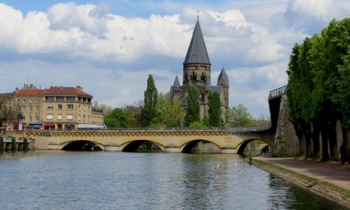 Zdjcie FRANCJA / Lotaryngia / Metz / Moyen Pont des Morts...