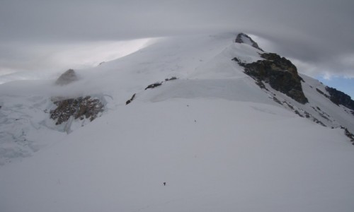 Zdjecie FRANCJA / Masyw Mont Blanc / schron Vallot 4362 m n.p.m. / Ostatnie podejcie do Vallota!