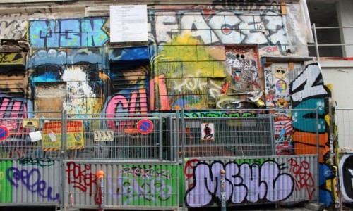 FRANCJA / Ile-de-France / Pary / Rue des Deznoyez