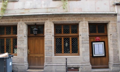 Zdjecie FRANCJA / Ile-de-France / Pary / Najstarszy budynek w Paryu