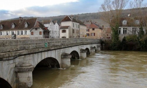 Zdjęcie FRANCJA / Burgundia-Franche-Comté / Quingey / Urokliwe miasteczko