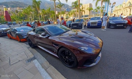 Zdjcie FRANCJA / Monte Carlo. / Monte Carlo. / Dla koneserw - na parkingu przed Kasynem.