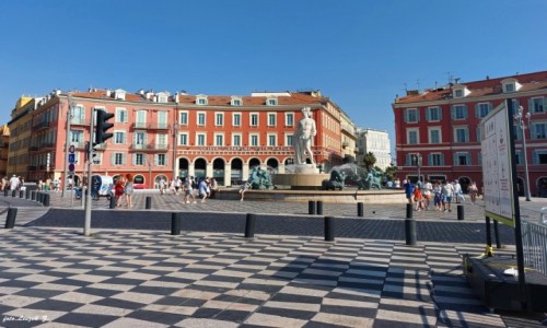 Zdjecie FRANCJA / Lazurowe Wybrzee. / Nicea - Plac Massna. /  