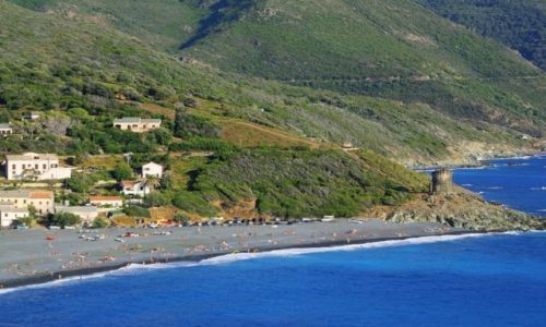 Zdjęcie FRANCJA / Korsyka / Cap Corse, strona zachodnia / Zatoczka