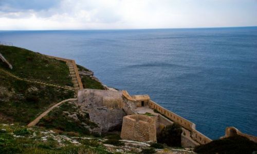 Zdjecie FRANCJA / brak / Bonifacio / Rejs POGORI po Morzu rdziemnym ; Wochy, Francja 