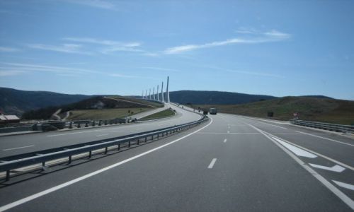Zdjecie FRANCJA / Midi Pirenees / okolice Millau / Wiadukt Millau