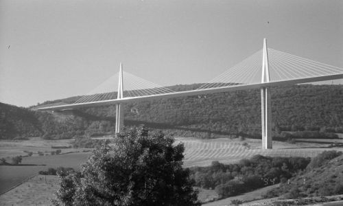 Zdjecie FRANCJA / brak / Poudniowa Francja / Millau - nad rzek Tarn