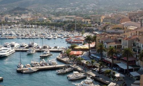 Zdjecie FRANCJA / Korsyka / Calvi / Widok na port