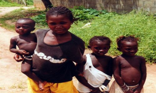 Zdjecie GAMBIA /   /   / Afrykaskie dzieciaczki