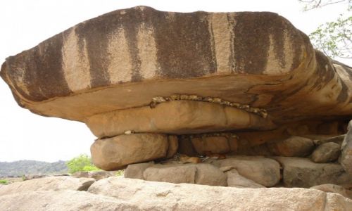 Zdjcie GHANA / Upper East / Tengzuk / Miejsce kultu