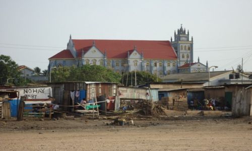 Zdjcie GHANA / Western Region / Sekondi / Koci katolicki