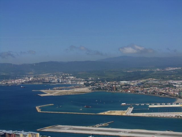 Zdjęcia: Skała Gibraltalska, ., Zatoka Algeciras, GIBRALTAR Zdjęcia: Skała Gibraltalska, ., Zatoka Algeciras, GIBRALTAR