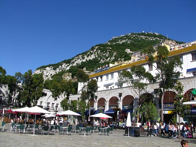 Zdjęcia: Gibraltar, ., Casemates Square, GIBRALTAR Zdjęcia: Gibraltar, ., Casemates Square, GIBRALTAR