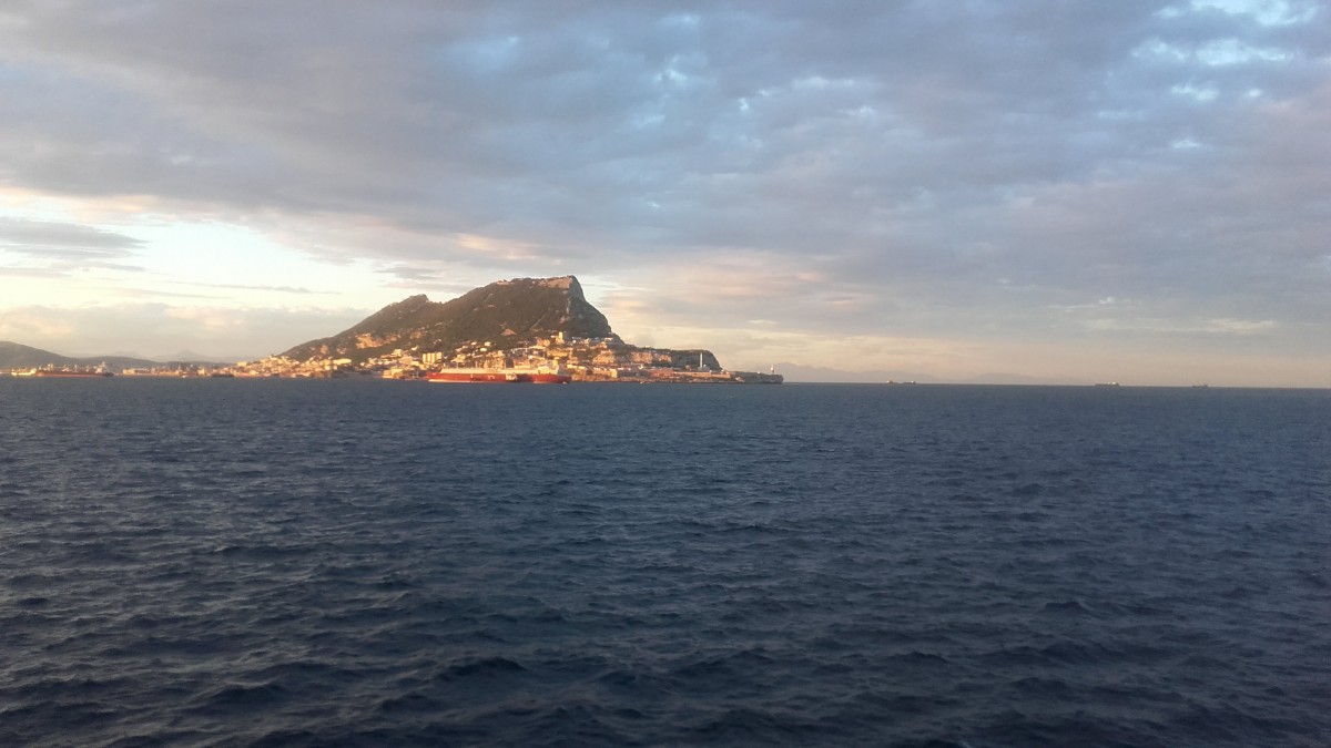 Zdjęcia: Gibralrar, Gibraltar, Gibraltar widok z ze strony Afryki, GIBRALTAR Zdjęcia: Gibralrar, Gibraltar, Gibraltar widok z ze strony Afryki, GIBRALTAR