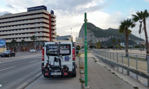Zdjecie GIBRALTAR / GIBRALTAR /   jeszcze  Hiszpania / ja sam i campervan