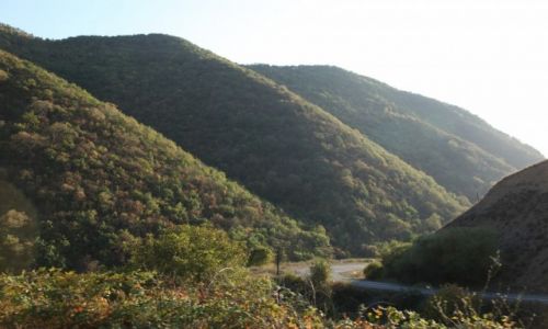 Zdjęcie GÓRSKI KARABACH / Szusza / Po drodze / Krajobrazy