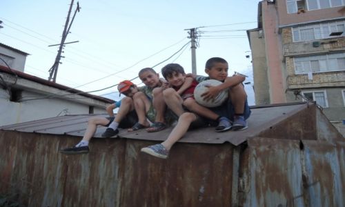 Zdjcie GRSKI KARABACH / Stepanakert / Stepanakert / Dzieci ....