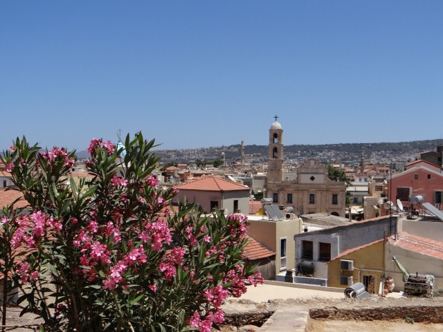 Zdj cia: Chania, Kreta, Nad dachami Chanii., GRECJA