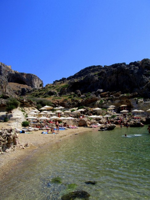 Zdj cia: Lindos, Rodos, Plaa pod Akropolem, GRECJA