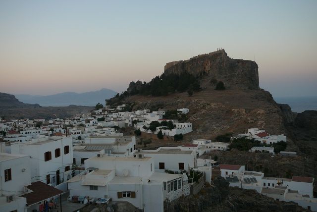 Zdjęcia: miasto, Lindos, o zmierzchu, GRECJA Zdjęcia: miasto, Lindos, o zmierzchu, GRECJA