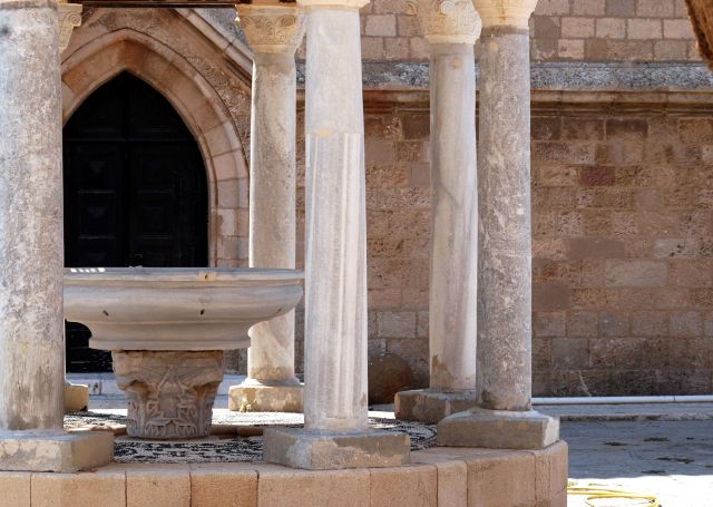 Zdjęcia: Rodos, Rodos, chrzcielnica, GRECJA Zdjęcia: Rodos, Rodos, chrzcielnica, GRECJA