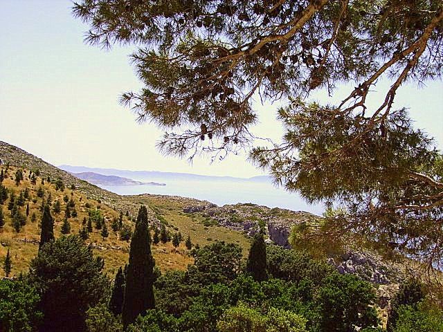Zdjęcia: monastyr Moni Preveli, Kreta, widok na odległą zatokę z Moni Preweli, GRECJA Zdjęcia: monastyr Moni Preveli, Kreta, widok na odległą zatokę z Moni Preweli, GRECJA
