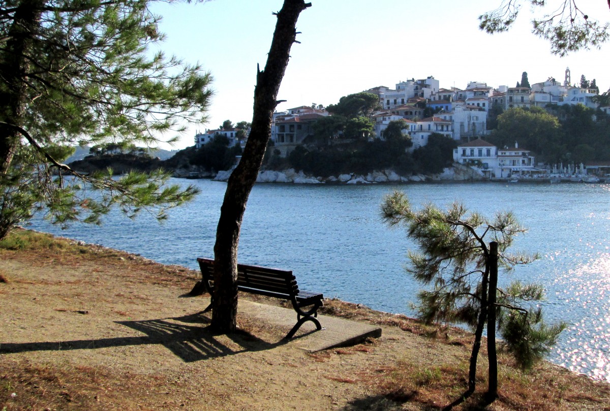 Zdjęcia: Skiathos Town, Skiathos, Z cyklu : ławeczka z widokiem, GRECJA Zdjęcia: Skiathos Town, Skiathos, Z cyklu : ławeczka z widokiem, GRECJA