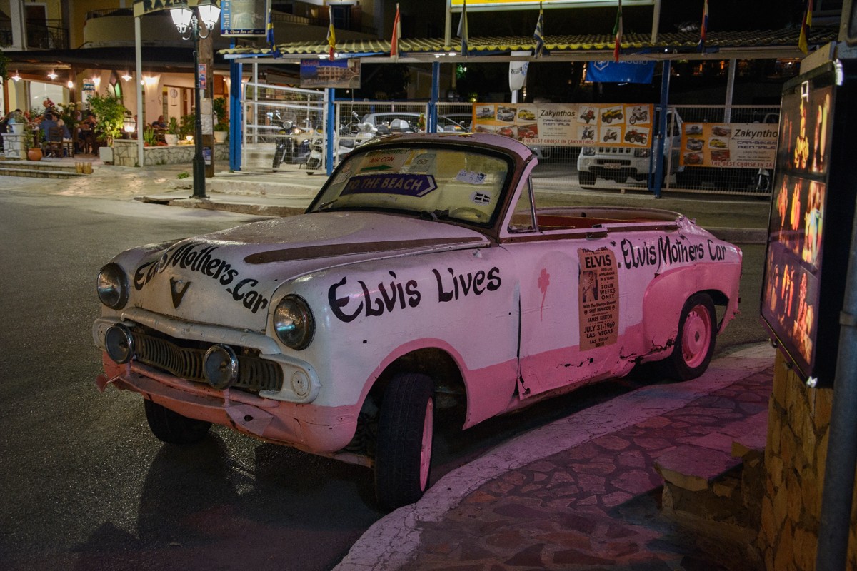 Zdjęcia: Tsilivi, Wyspy Jońskie - Zakynthos, auto matki Elvisa :):), GRECJA Zdjęcia: Tsilivi, Wyspy Jońskie - Zakynthos, auto matki Elvisa :):), GRECJA