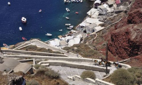 Zdjecie GRECJA / SANTORINI / Oia / port w oia 