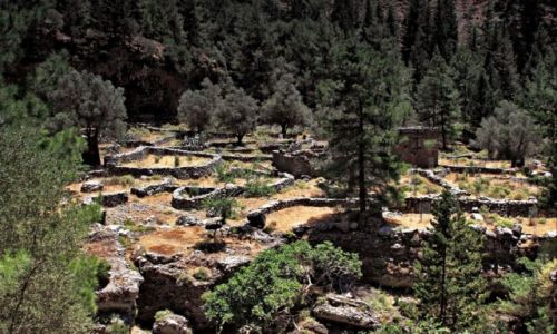 Zdjecie GRECJA / Kreta Zach. / Samaria. / Pozostaoci twierdzy weneckiej,--Park Narodowy Samaria.