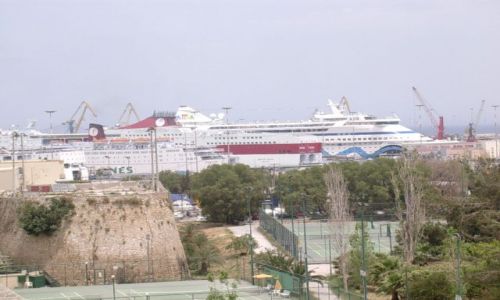 Zdjcie GRECJA / Kreta / Heraklion / Statek zasoni troch horyzont...