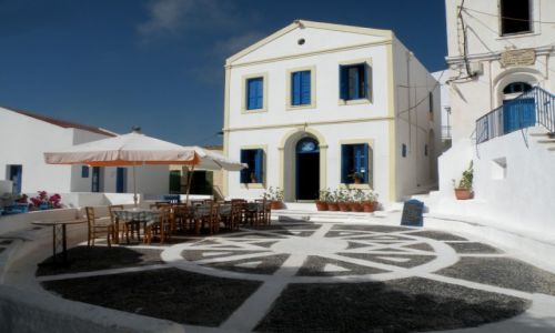 Zdjecie GRECJA / Dodekanez / Wyspa Nisyros / Biay domek