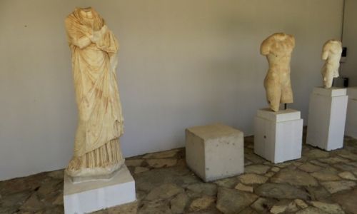 Zdjęcie GRECJA / Kreta / Gortyna / rzymskie rzeźby